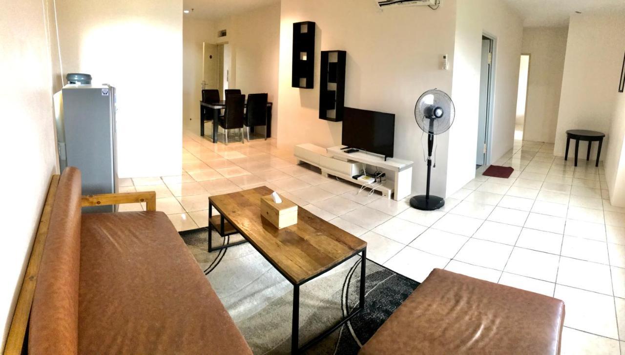 Queen Victoria Apartment Batam Εξωτερικό φωτογραφία