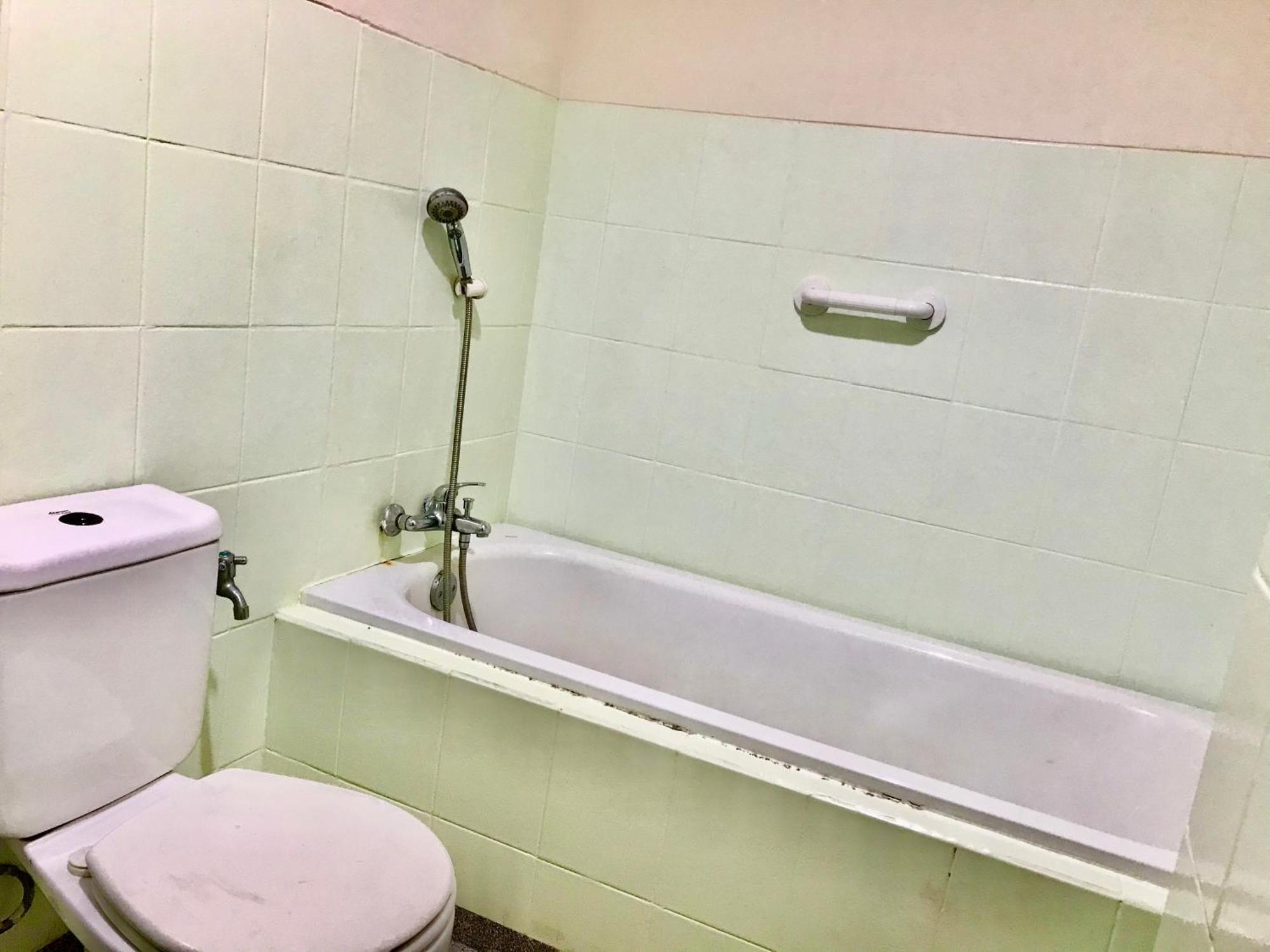 Queen Victoria Apartment Batam Δωμάτιο φωτογραφία