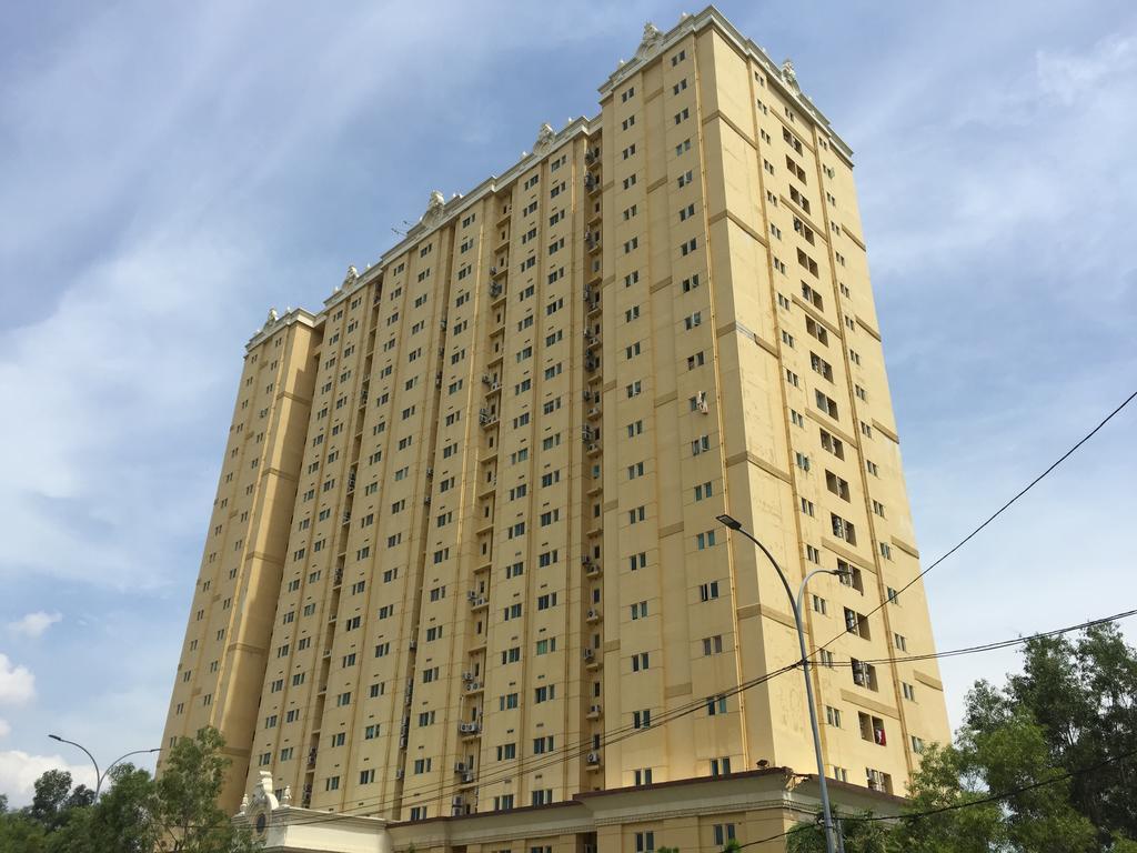 Queen Victoria Apartment Batam Εξωτερικό φωτογραφία